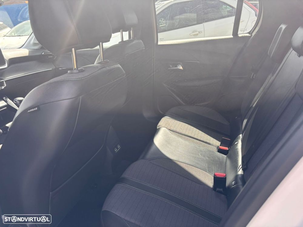 Peugeot 208 1.2 PureTech Allure - 7