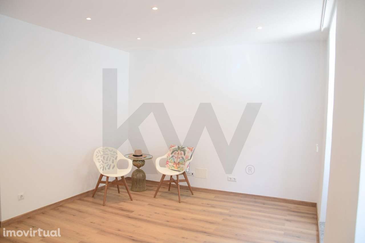 ✨ T1 Renovado no Dafundo: Conforto e Modernidade junto ao Tejo ✨ - Grande imagem: 3/16