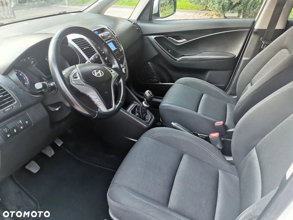 Hyundai ix20 1.4 blue Style - 14