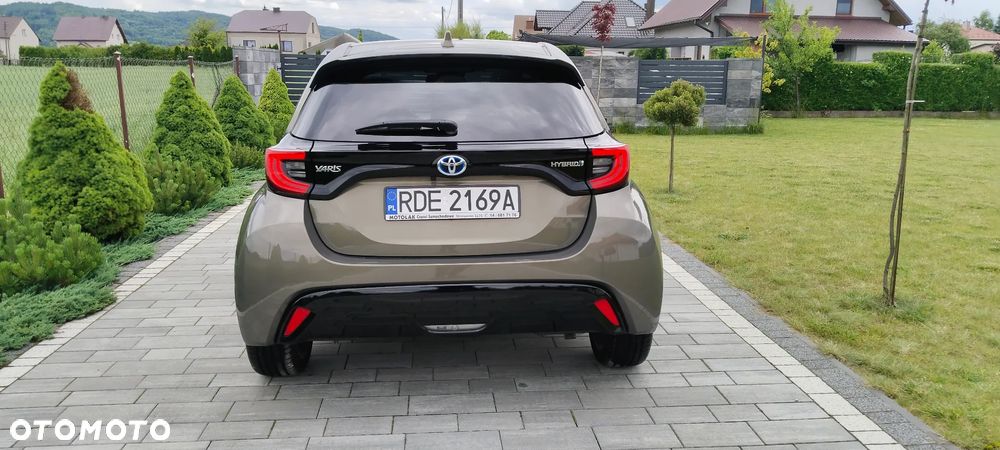 Toyota Yaris Hybrid 1.5 Executive - 29