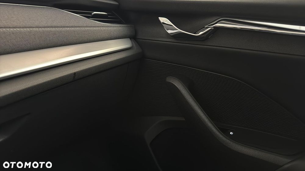 Skoda Octavia 2.0 TDI Style DSG - 24