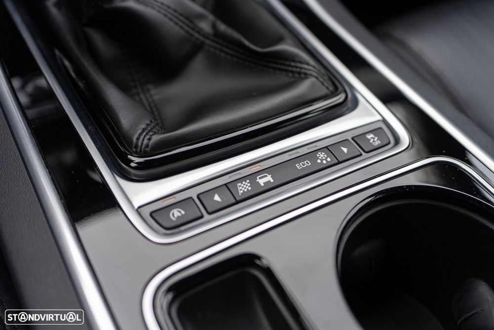 Jaguar XF E-Performance Portfolio - 20