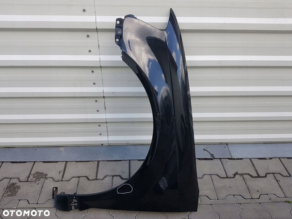 AUDI A3 8P LIFT 08-12r BŁOTNIK LEWY PRZÓD LY9B - 1