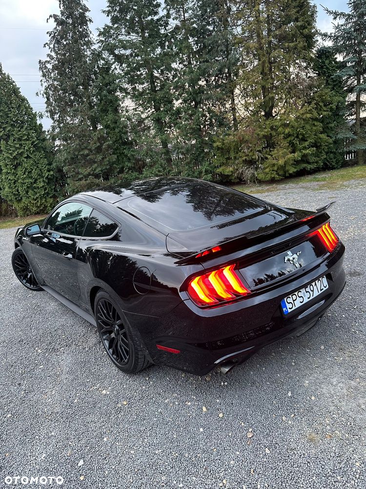 Ford Mustang - 12