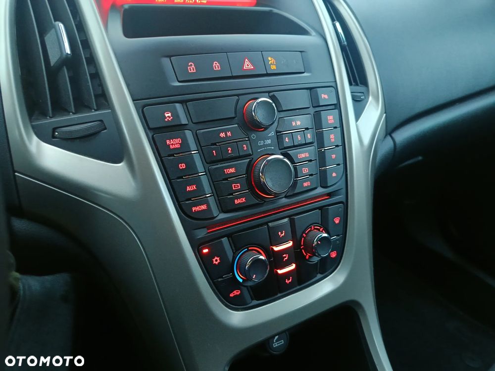 Opel Astra 1.4 Turbo Color Edition - 13