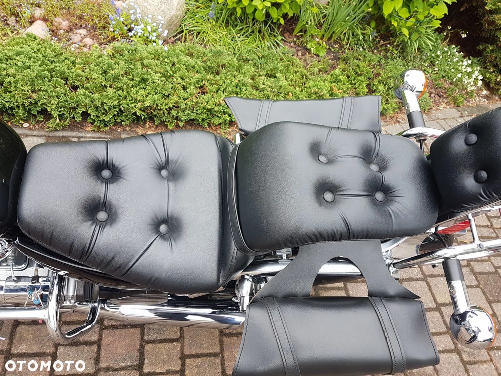 Suzuki Intruder - 19