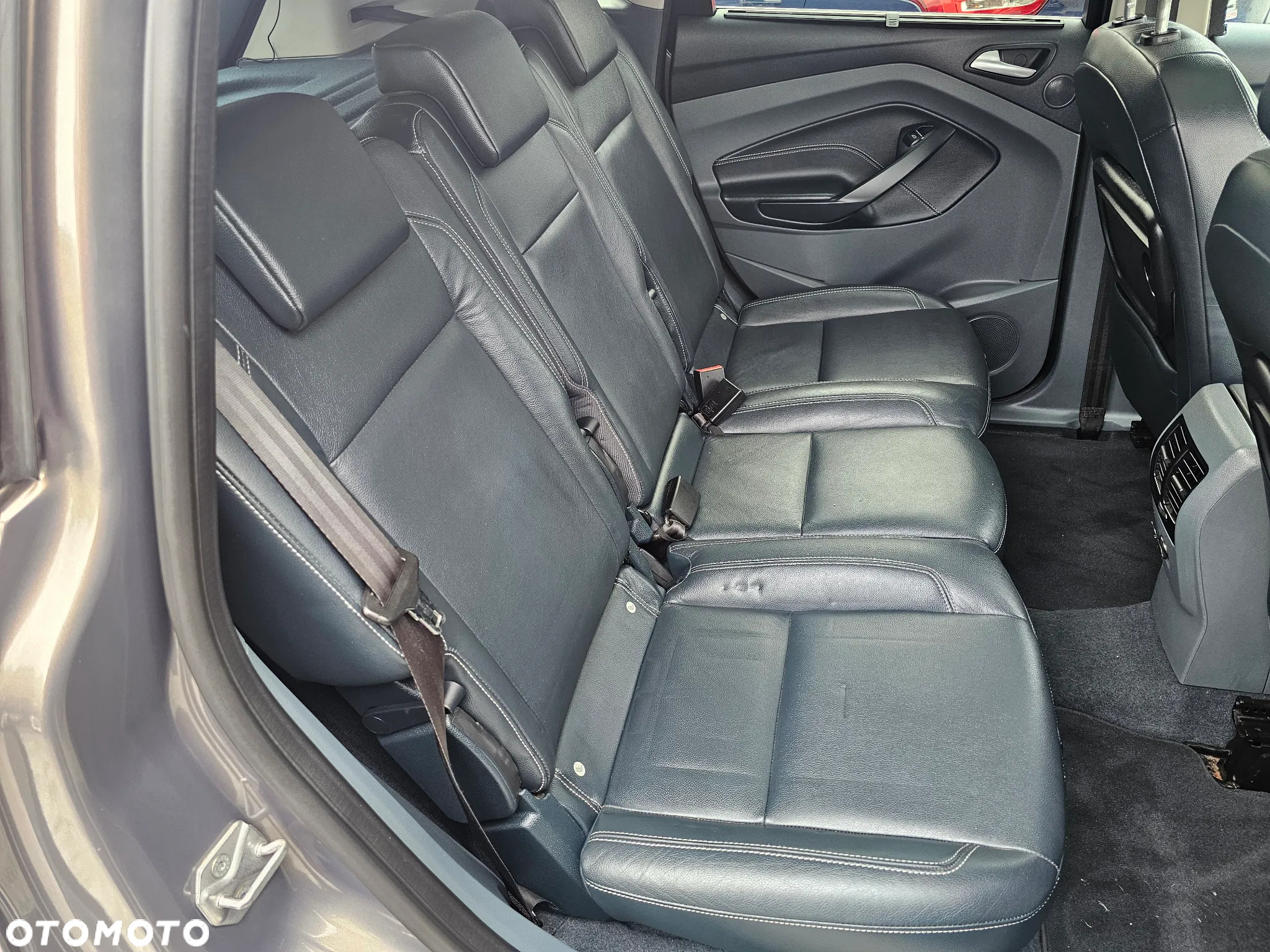 Ford C-MAX 1.6 TDCi Start-Stop-System Titanium - 12