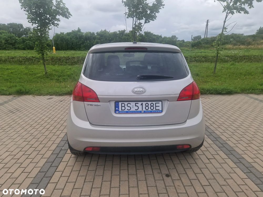 Kia Venga 1.6 M - 3