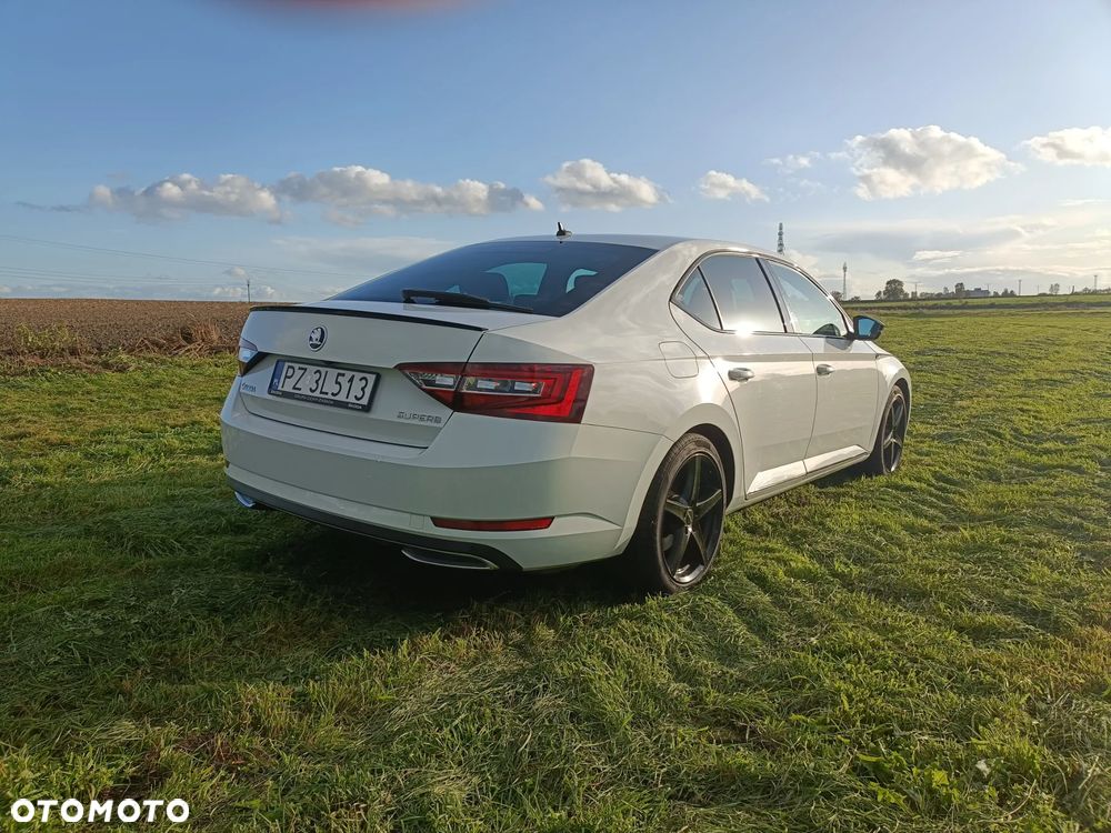 Skoda Superb 2.0 TSI Sportline DSG - 33