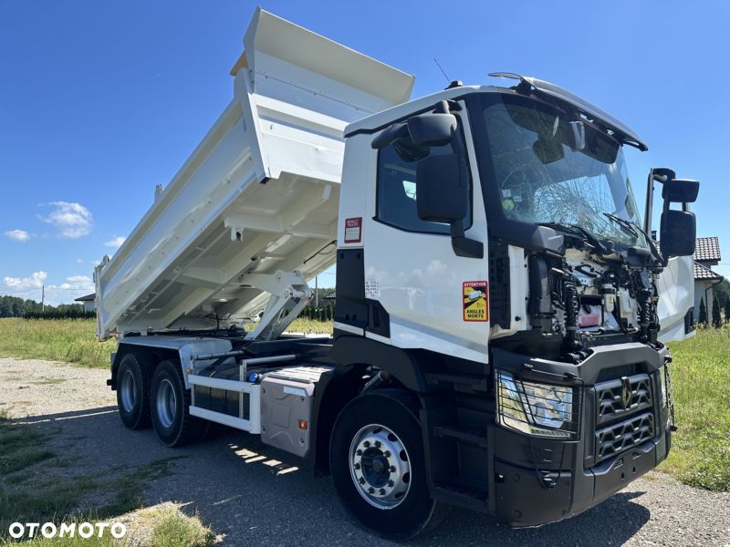 Renault C 380 6X4 - 1