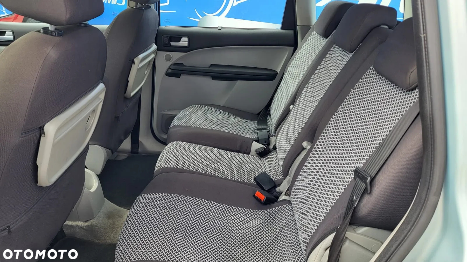 Ford Focus C-Max 1.6 TDCi Ambiente - 11