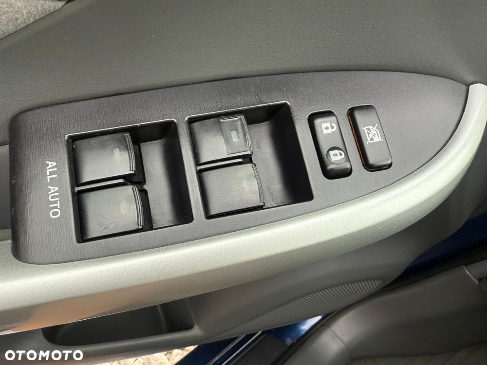 Toyota Prius Plug-in 1.8 HSD Sol - 20