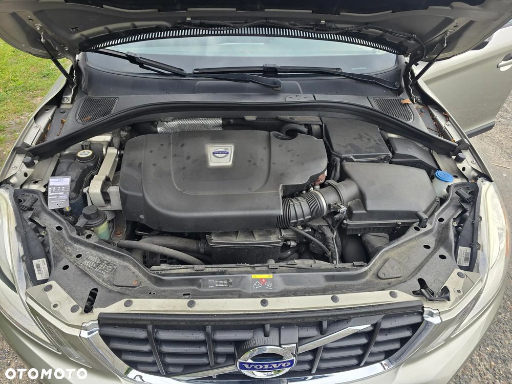 Volvo XC 60 D5 AWD Kinetic - 12
