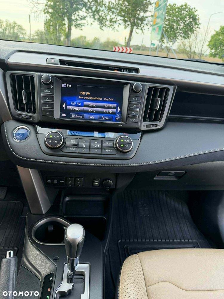 Toyota RAV4 Hybrid Prestige 4x4 - 33