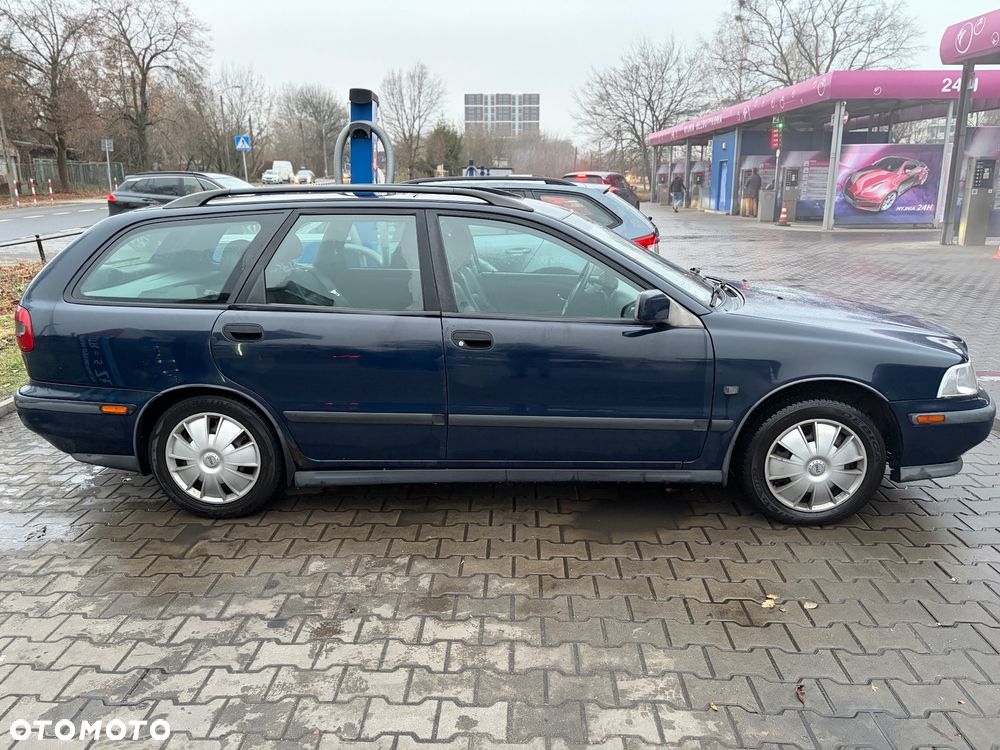 Volvo V40 1.8 - 5