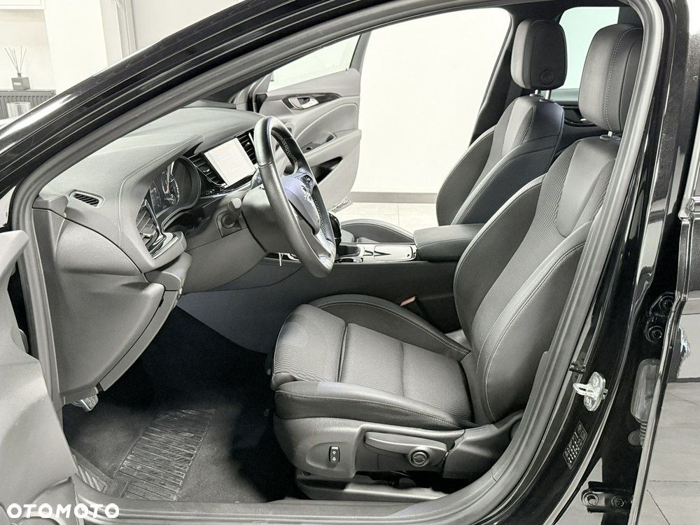 Opel Insignia - 36