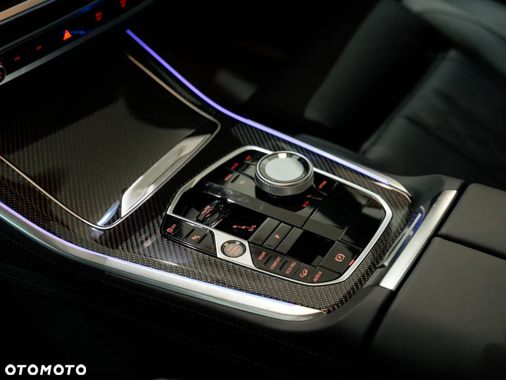 BMW X5 M M60i xDrive - 8