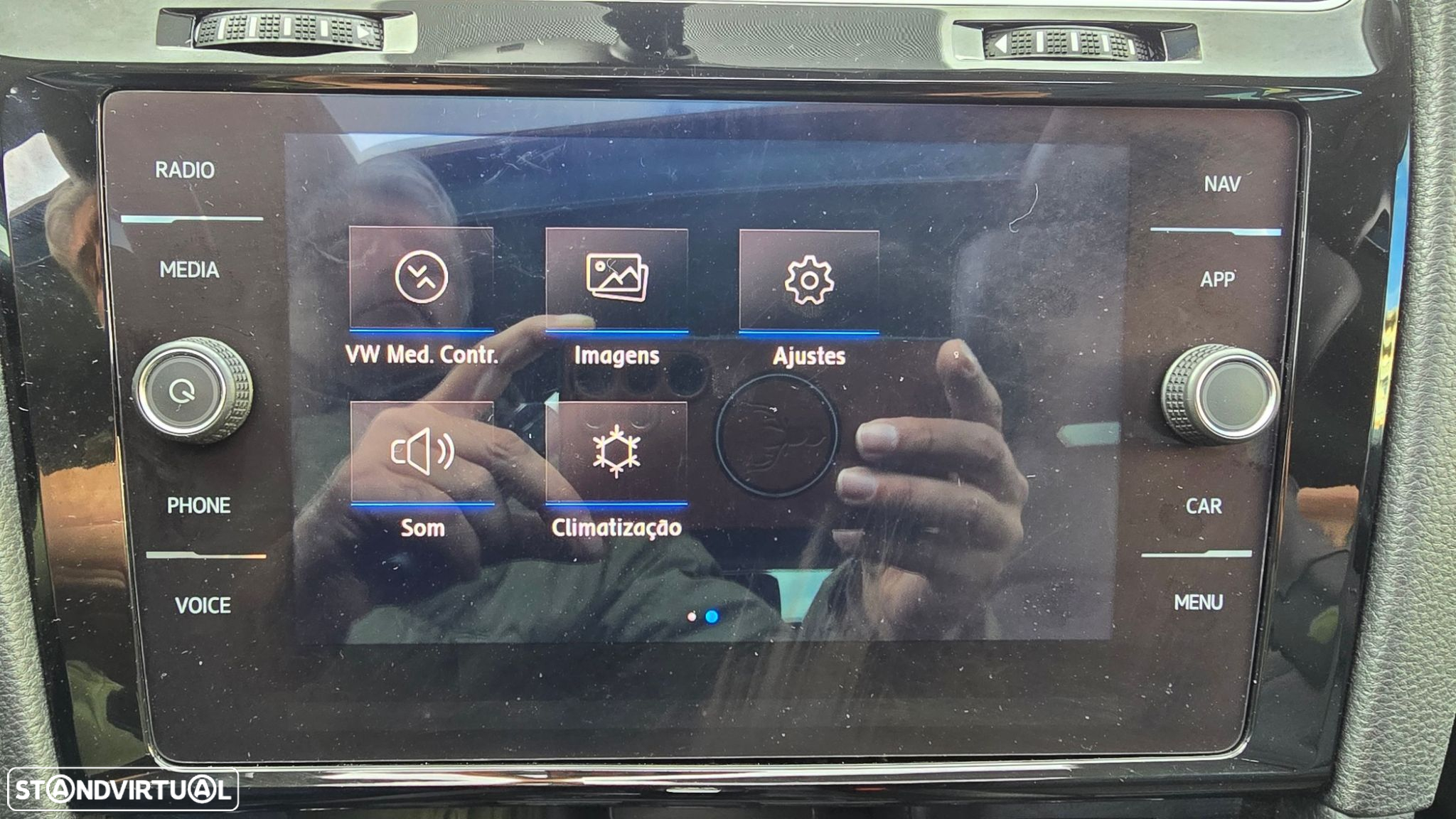 VW Golf Variant 1.6 TDi Highline DSG - 35