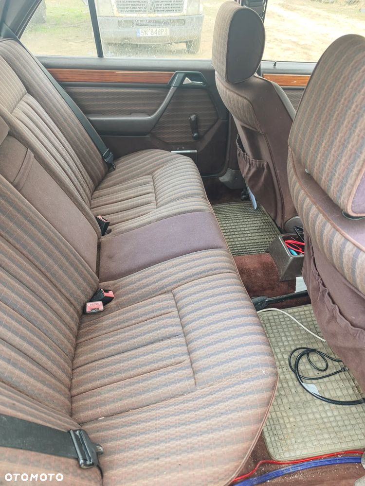 Mercedes-Benz W124 (1984-1993) - 7