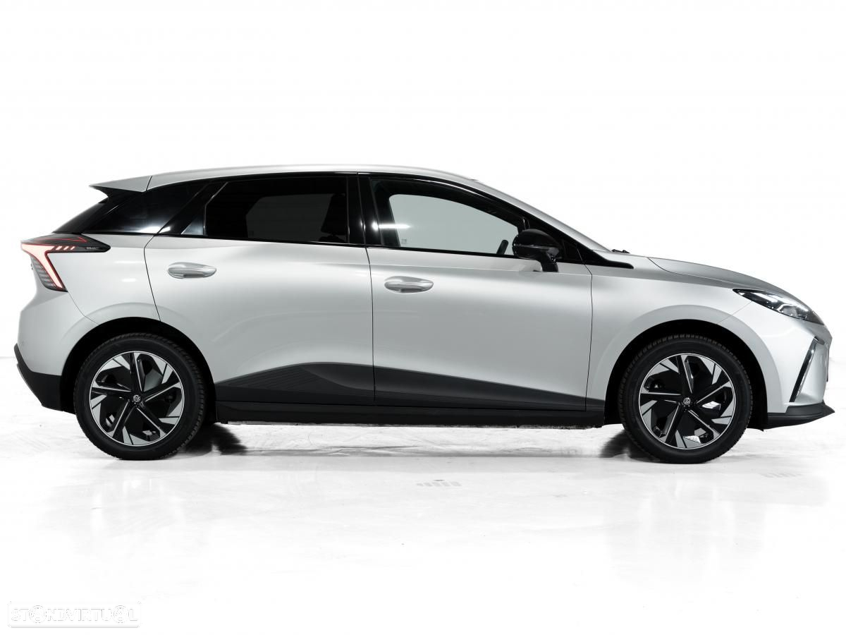 MG MG4 64 kWh Luxury - 2