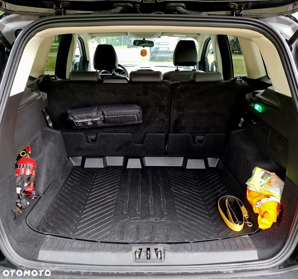 Ford Kuga ver-2-0-tdci-4x2-titanium - 26