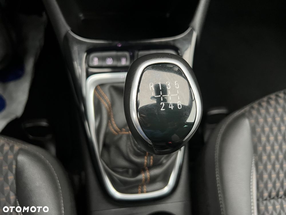 Opel Crossland X - 18