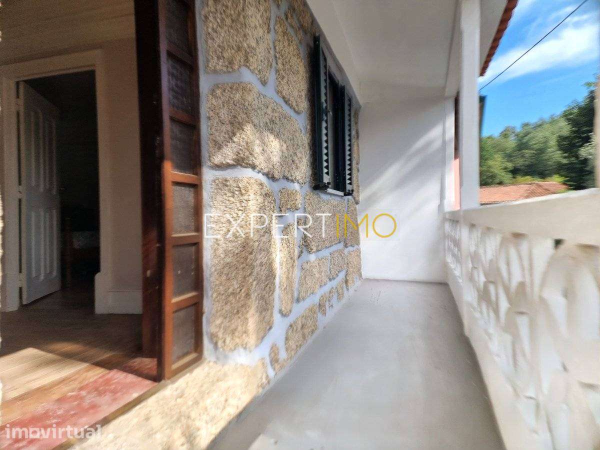 Moradia em Granito T2 +1, próximo das Cascatas de Sevilha em Tábua - Grande imagem: 3/34