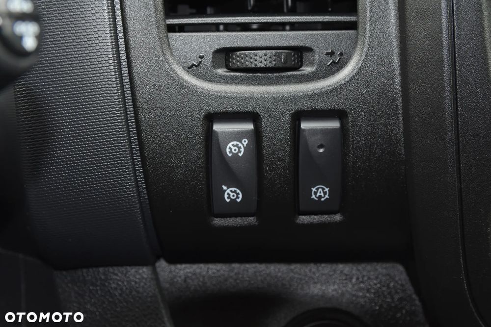 Opel VIVARO - 17