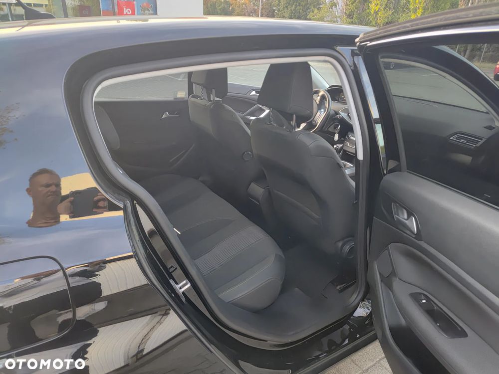 Peugeot 308 - 19