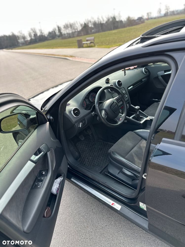 Audi A3 Sportback 2.0 TDI DPF quattro S line Sportpaket plus - 23