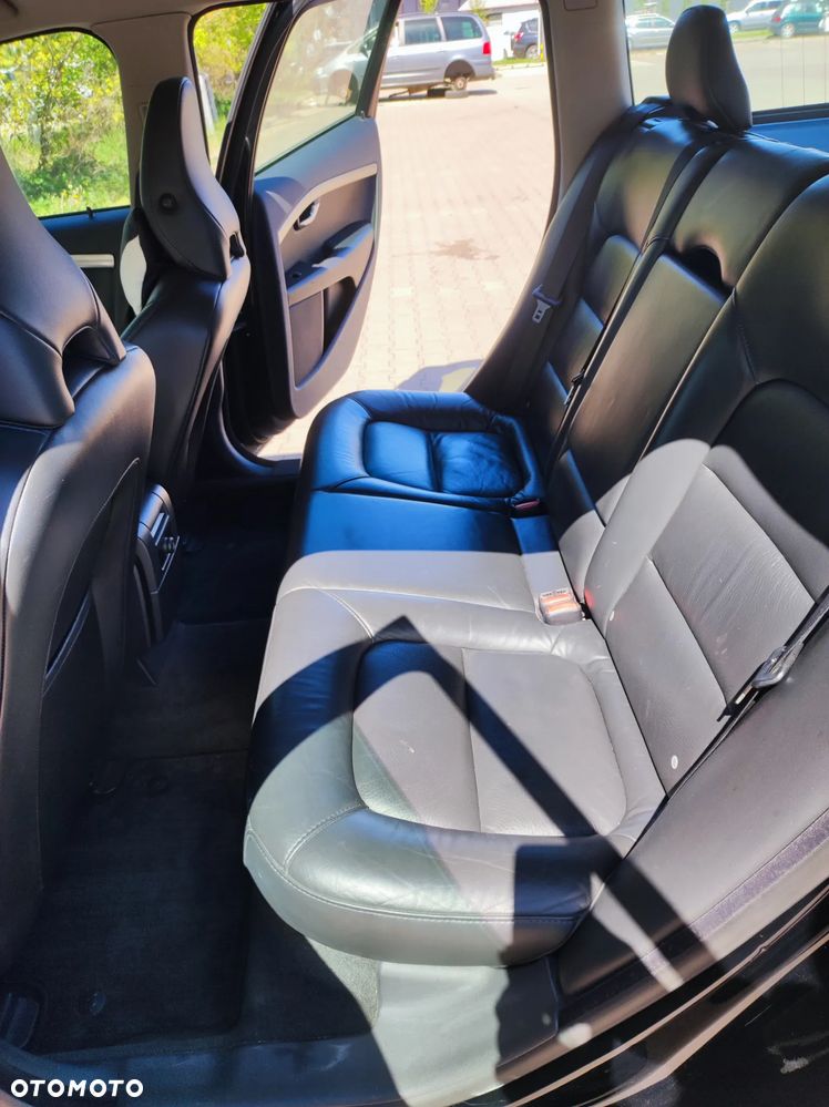 Volvo V70 2.0D Momentum - 9