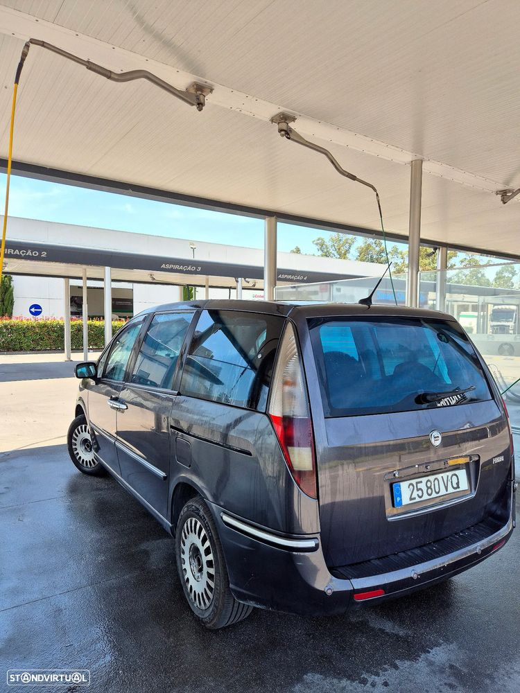 Lancia Phedra 2.2 JTD - 4