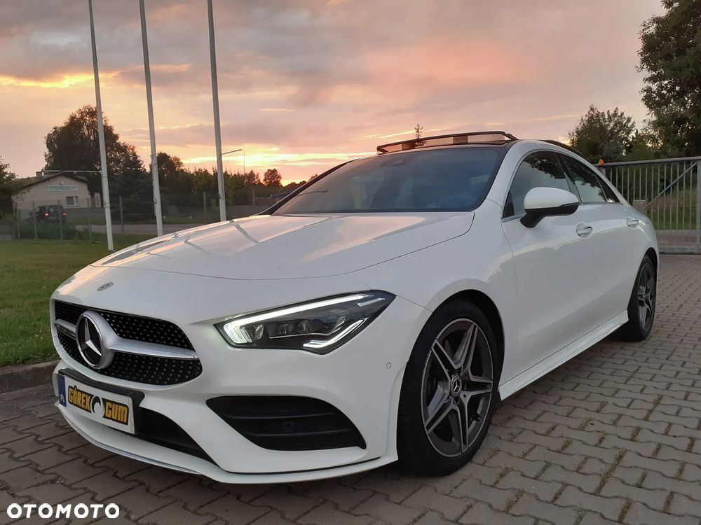 Mercedes-Benz CLA 200 7G-DCT - 4