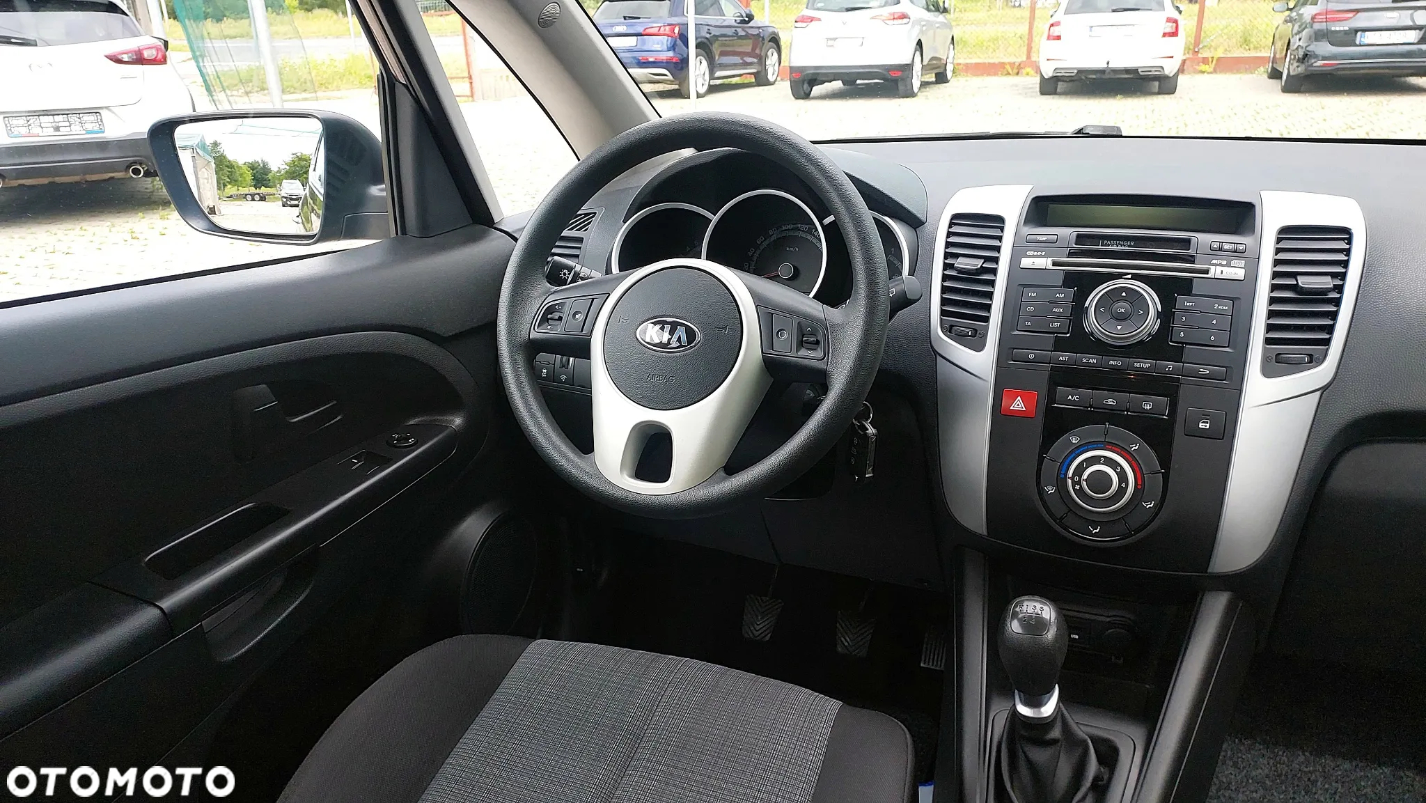 Kia Venga 1.4 CVVT Dream Team Edition - 10