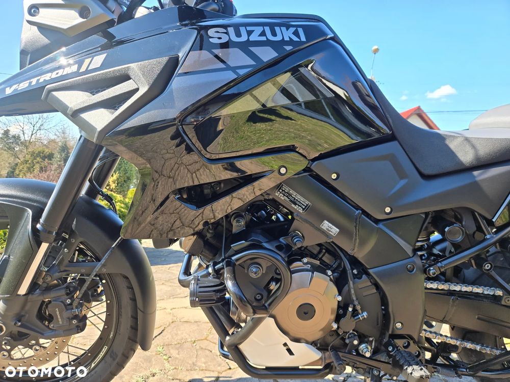 Suzuki V-STROM - 17