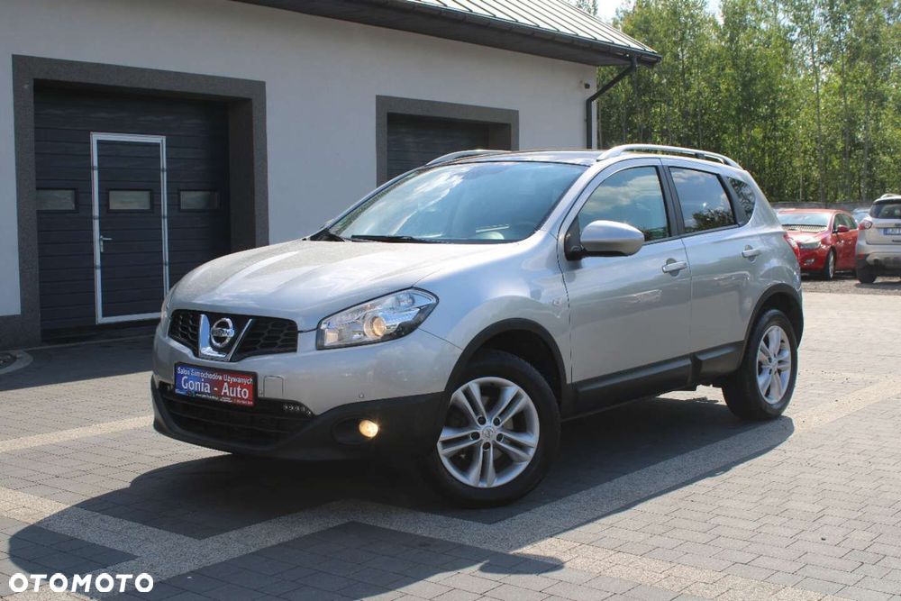 Nissan Qashqai - 2