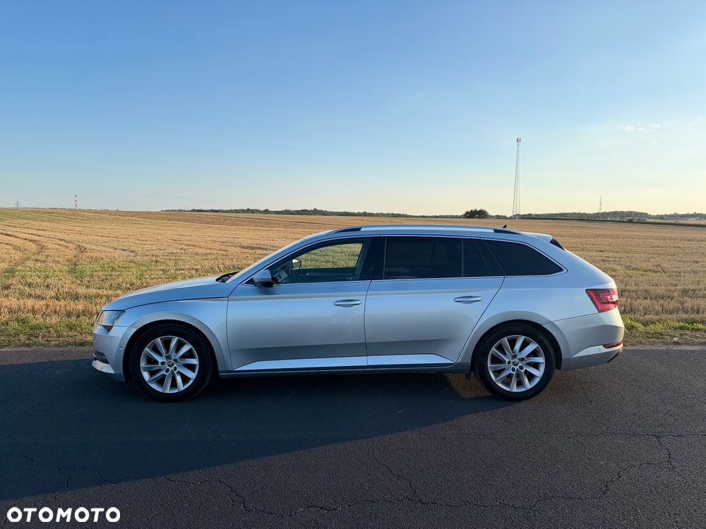 Skoda Superb 2.0 TDI Ambition DSG - 4
