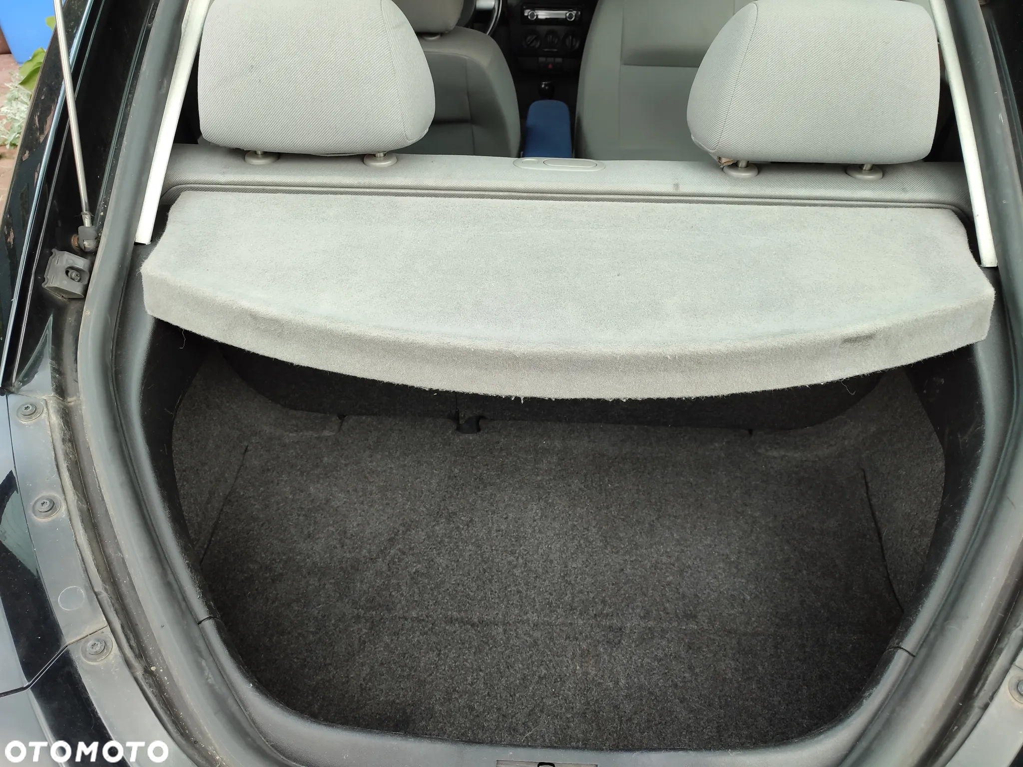 Volkswagen New Beetle 1.6 - 5