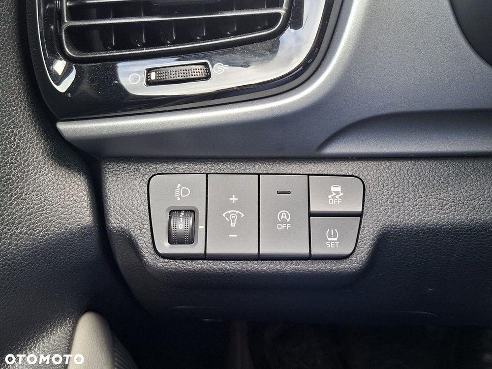 Kia Stonic 1.0 T-GDI MHEV L Business Line DCT - 32