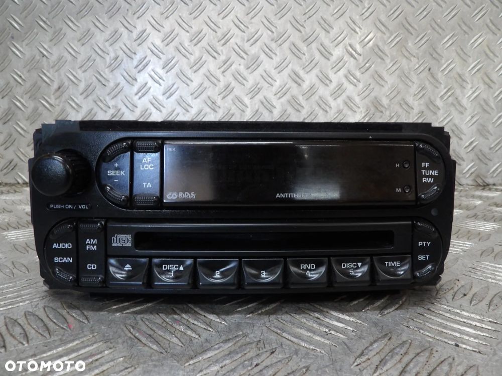 JEEP CHEROKEE KJ LIFT RADIO CD KOD - 1