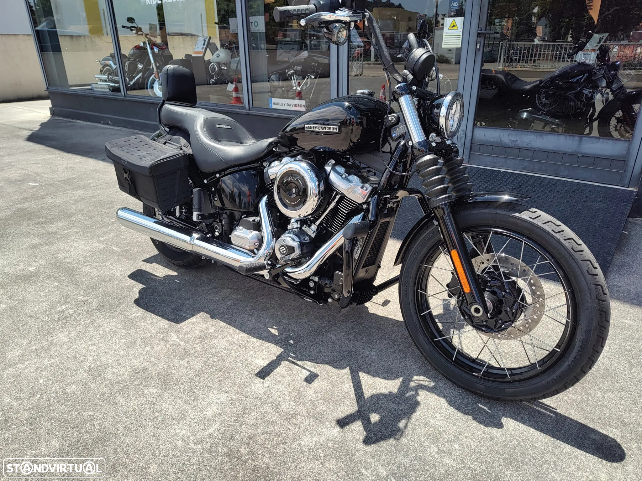 Harley-Davidson Street Bob 117 - 17