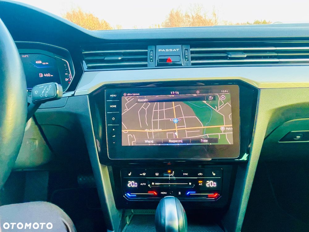 Volkswagen Passat - 25