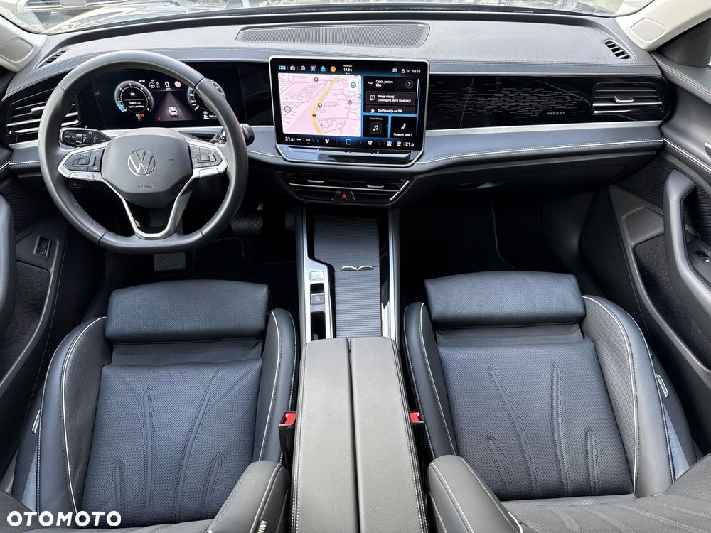 Volkswagen Passat Variant 2.0 TDI EVO Elegance DSG - 11