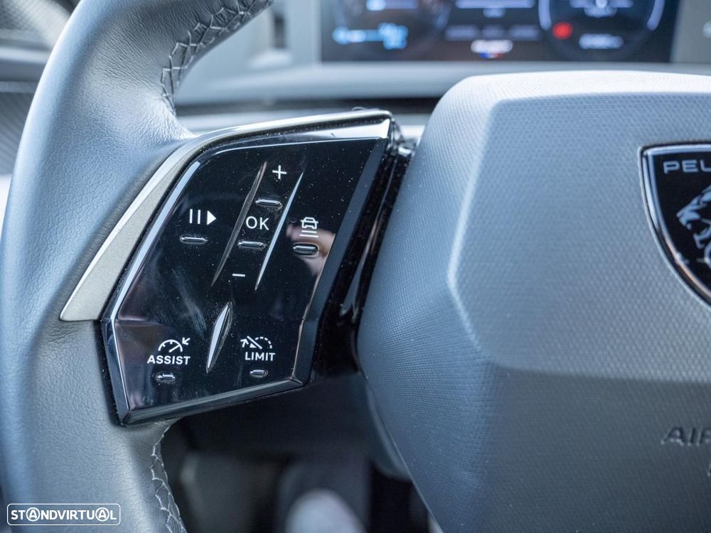 Peugeot E-5008 73 kWh Allure - 31
