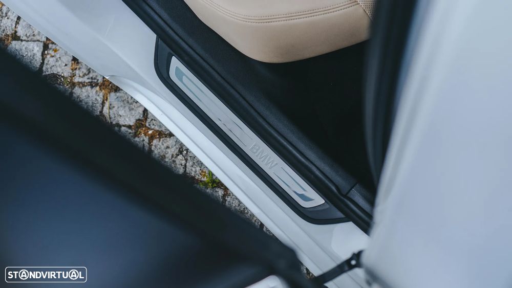BMW 520 e - 24