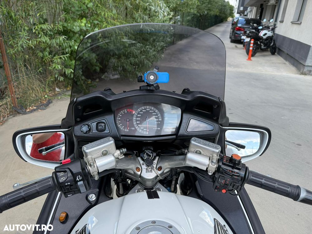 Honda ST 1300 Pan European - 5