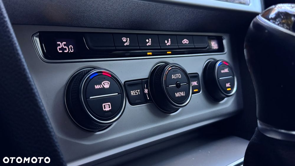 Volkswagen Passat 2.0 TDI BMT Comfortline - 13