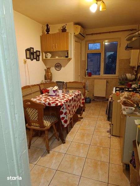 Apartament centru deasupra la cec bank — fotografia 1