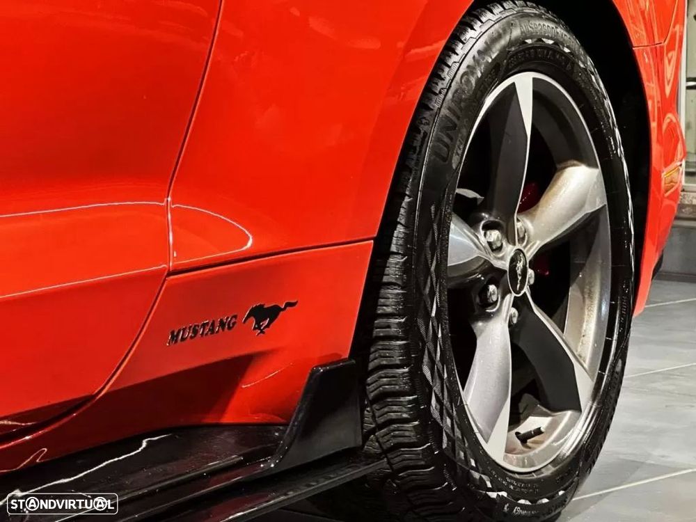 Ford Mustang - 49