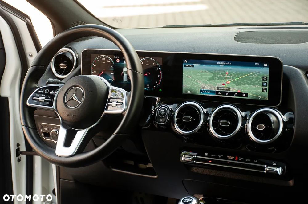 Mercedes-Benz Klasa B 180 Edition 2020 - 18
